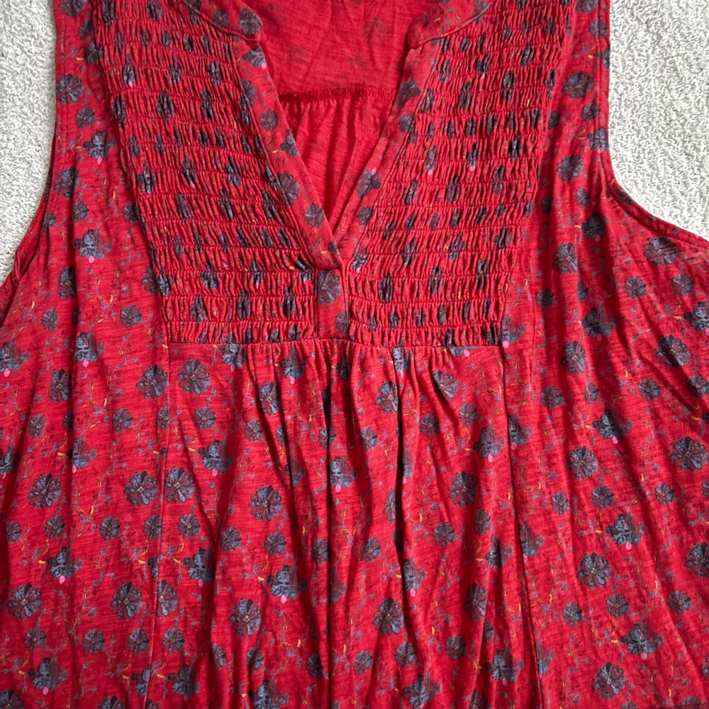 Lucky Brand Red Sleeveless Blouse with Pattern